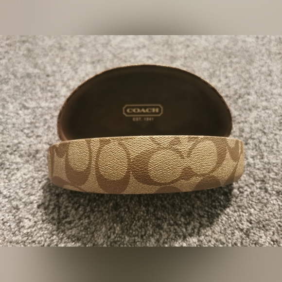 Coach sunglasses hard case - Picture 4 of 12